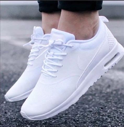 witte nike sneakers|white nike women's shoes.